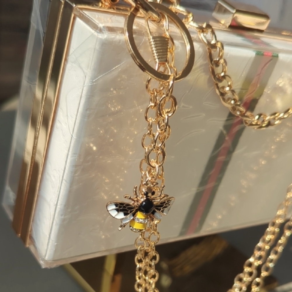 SOLD | Elegant White and Gold Women's Bag - Picture 3 of 5